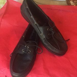 Nice shoes size 9 m new genuine leather